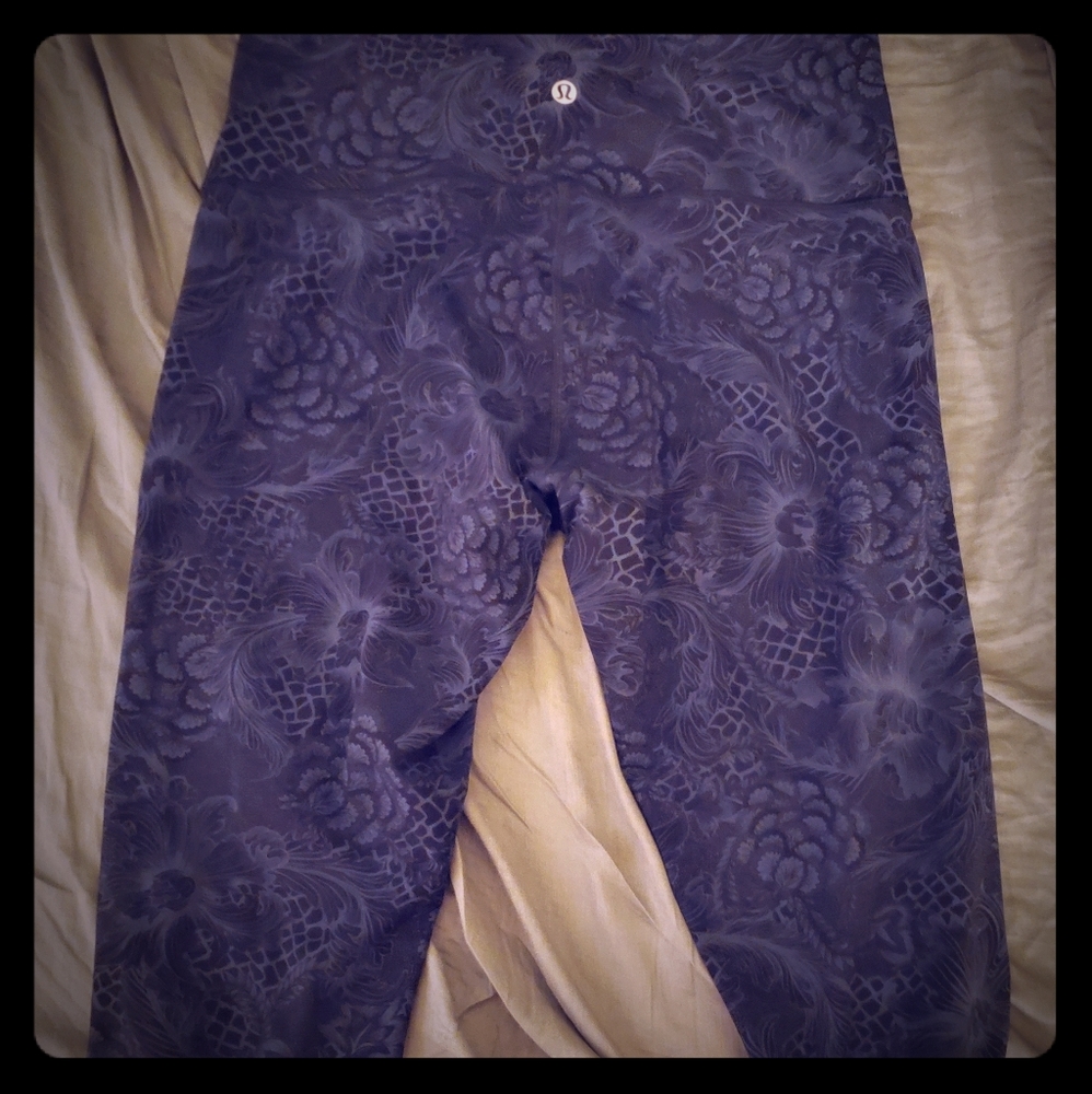Lululemon Capri Yoga pants